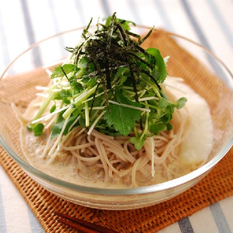 ミルクたっぷり冷やしとろろ蕎麦 レシピ 森永乳業の乳でひろがる アイデアレシピ 森永乳業株式会社