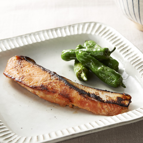 フライパンで簡単 鮭の西京焼き風 レシピ 森永乳業の乳でひろがる アイデアレシピ 森永乳業株式会社